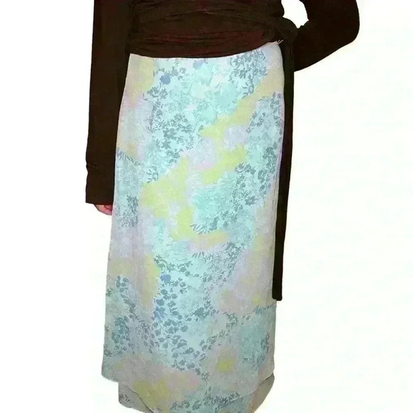 Jaclyn Smith Maxi Blue Floral Skirt - Picture 1 of 6